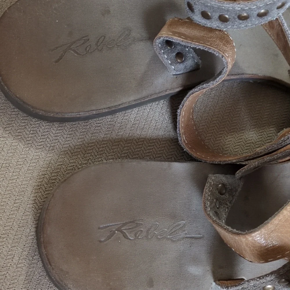 Rebels Studded Brown Sandals Size 10